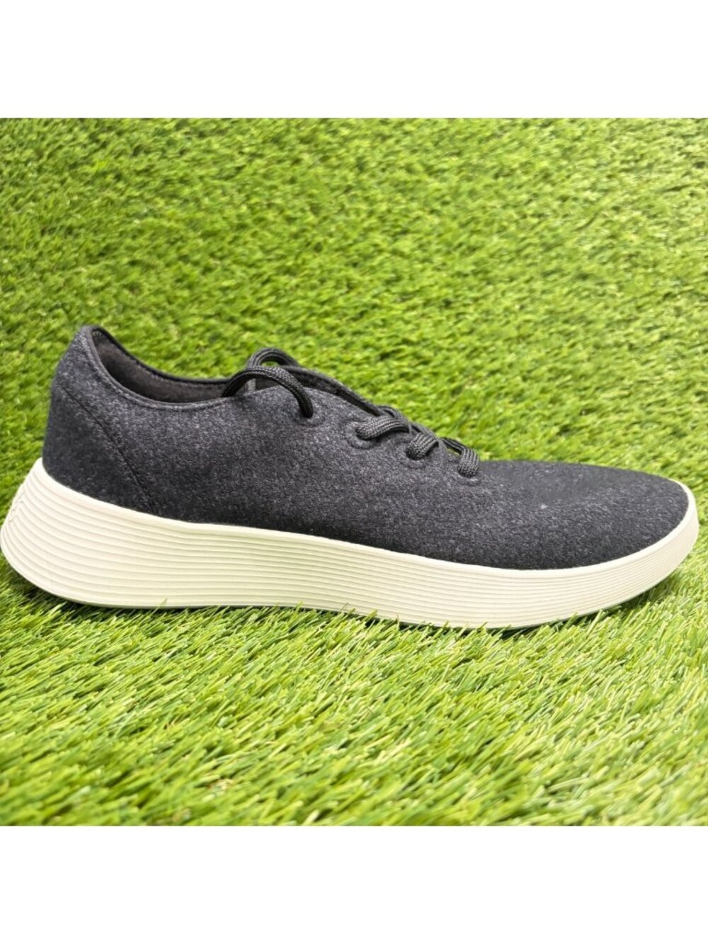 Allbirds Wool Runner 2 Mens Size 10.5 Black White Running Walking Shoes Sneakers
